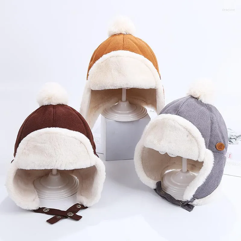 Chapeaux Casquettes Enfant Bébé Garçon Fille Hiver Russie Chapeau Boule De Fourrure Oreille Épaissir Chaud Cap Avec Peluche Enfants Volant 1-5 Ans Enfant HatCaps