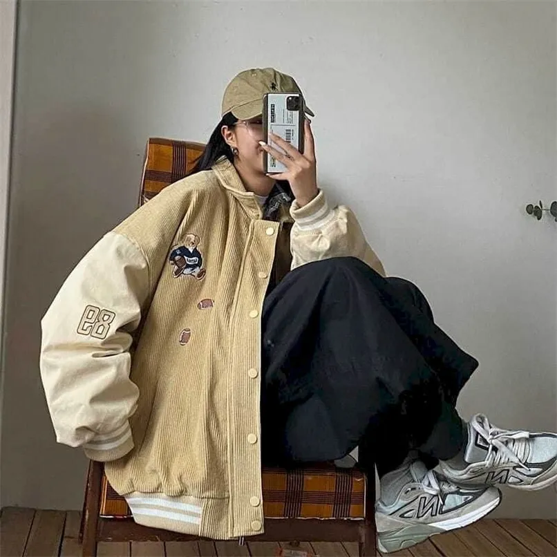 Frauen Bomber Baseball Jacke Cord Mäntel Frauen Frühling Herbst Koreanische Lose Kawaii Bär Streetwear Übergroße Kleidung 220815