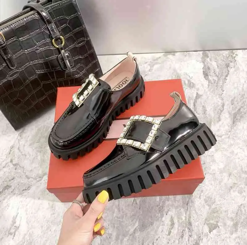 Dress Shoes spring one foot pedal RV square buckle thick soled small leather shoes with raised inside Lefu muffin patent single WI