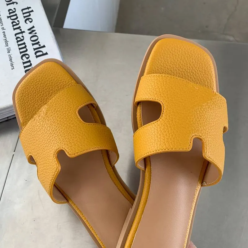 2022 Tofflor Designer Kvinnor Hustofflor Sommar Lyx Flat Slides Dam Beach Sandal Party Kvinna Skor Y220621