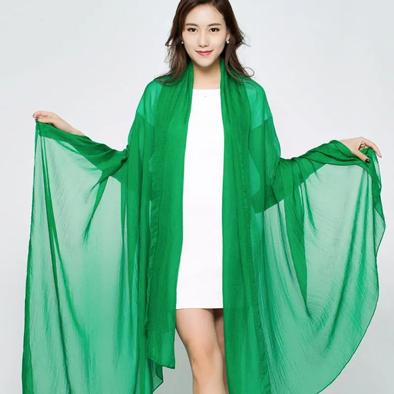 Luxury 150 230 cm lång satin Silk Scarf Summer Ladies Green Shawl toppklass Varumärke Scarves Simple Plain Chiffon Head