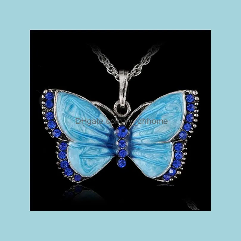 Vintage Butterfly Pendant necklace for women Girl dress Clothing Costume Jewelry animal necklace