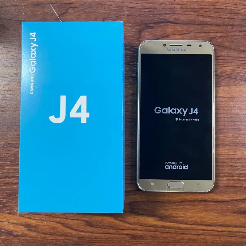 Yenilenmiş Samsung J4 J400F Dört Çekirdek Android 8.0 5.5 "2GB RAM 16GB ROM 4G LTE Çift SIM Kilitli Cep Telefonları