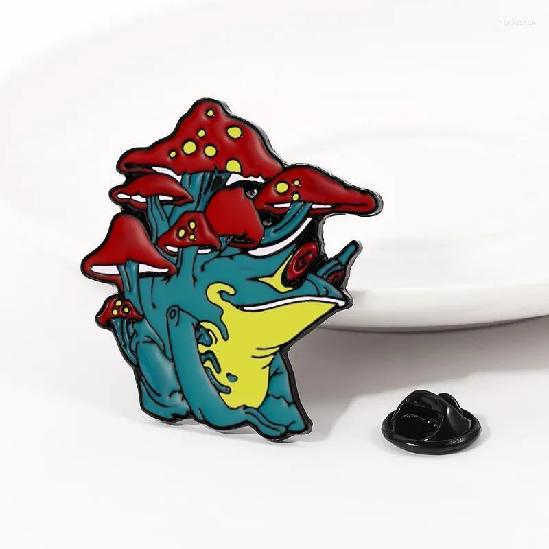 Pins Brooches Strange Hypno Toad Mushroom Frog Brooch Beast Cute Hat Pin Backpack T-shirt Accessories Girls And Children Gifts1 Marc22