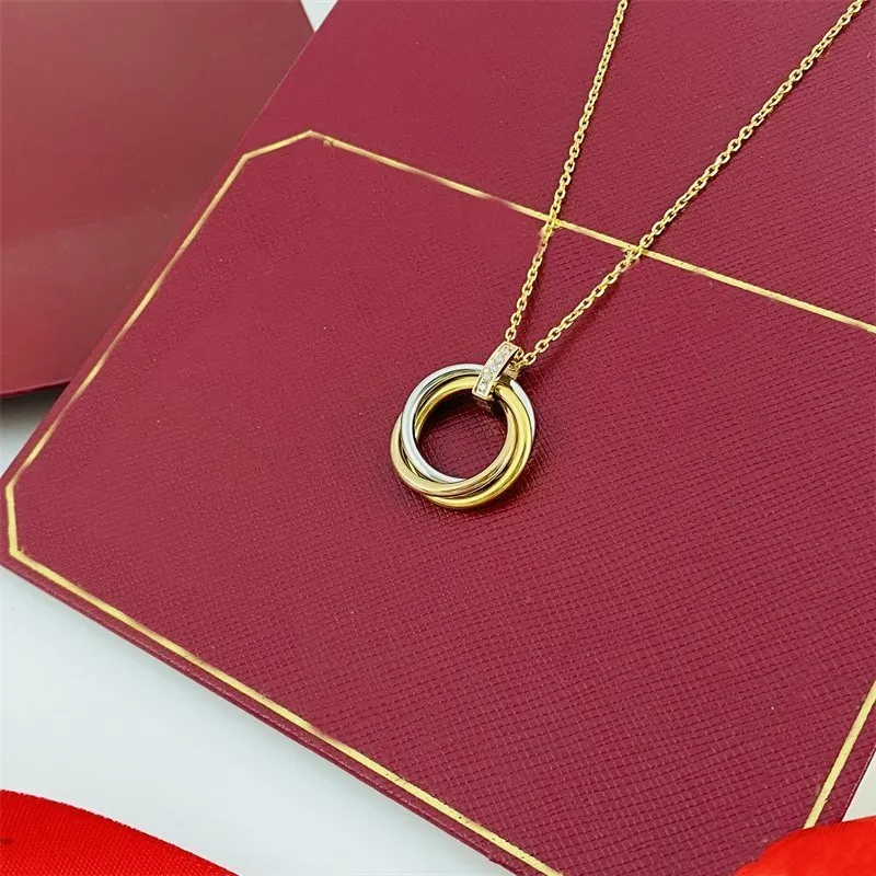 Designer New Gold Pendant Necklace Fashion Luxury Design 316L Rostfritt stål Festliga gåvor för kvinnor 3 alternativ