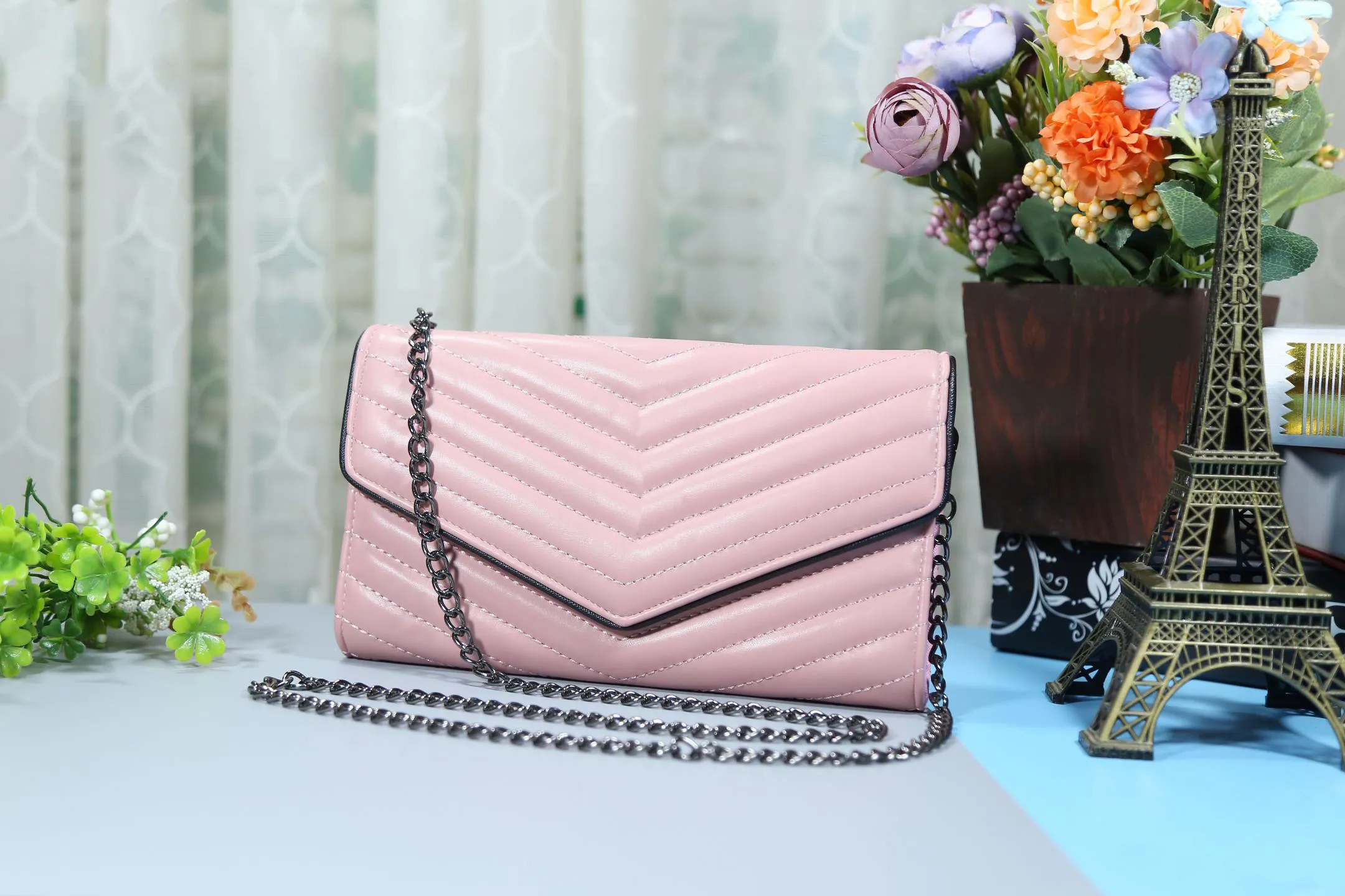 Luxury Designer Gold Chain Shoulder Bag For Women Classic Chain Flap  Crossbody Handbag With Wallet, Clutch Purse, And Top Quality Fashion  Accessory From Footpatrolsk, $53.77 | DHgate.Com