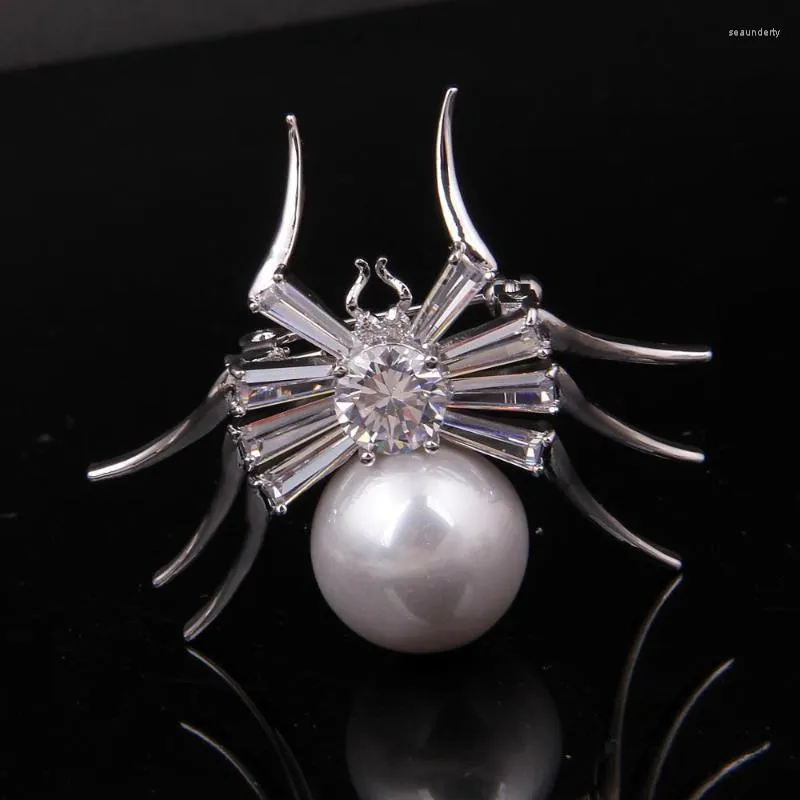 Stift broscher designer för kvinnor vintage djur spindel pärla växtformade smycken kristallrock brosch pin lady flickor 2022 Seau2222