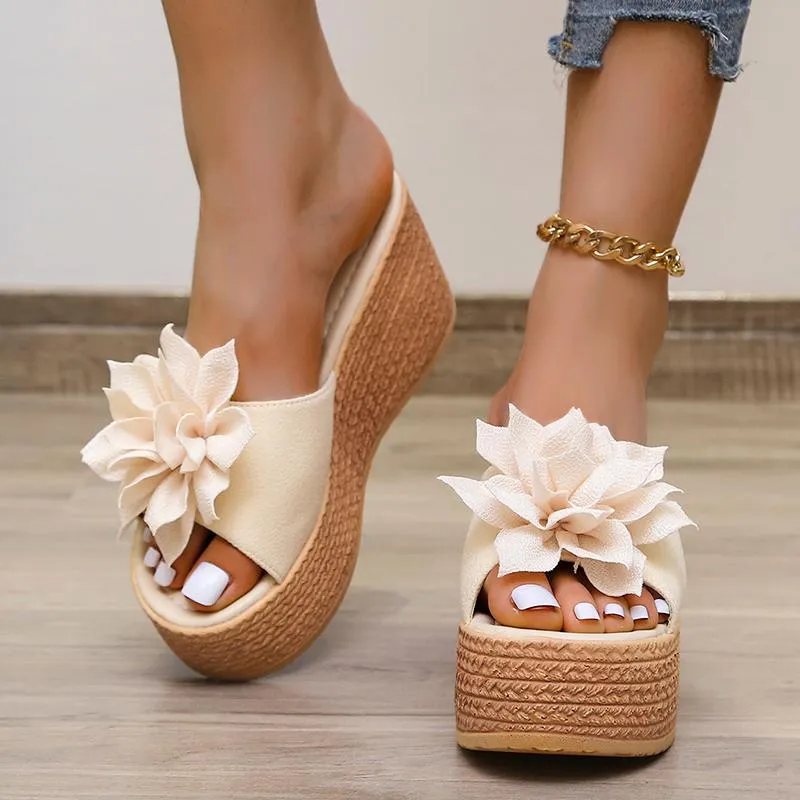 Slippers Women Wedge Summer Beach Platform Shoes Flower Peep Toe Female Sandals Soft Comfortable Thick Sole Ladies Slides