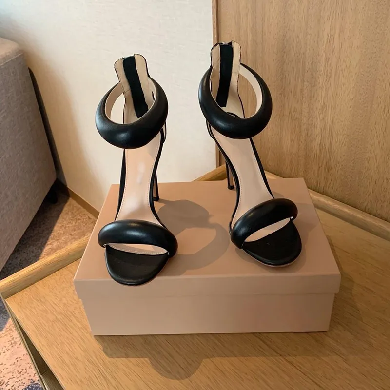 Sandalias de diseñador de lujo de verano Moda Gianvito Rossi Tacones de aguja Sandalias Zapatos de vestir Tacón para mujer Correa de pie negra Tacón con caja 260