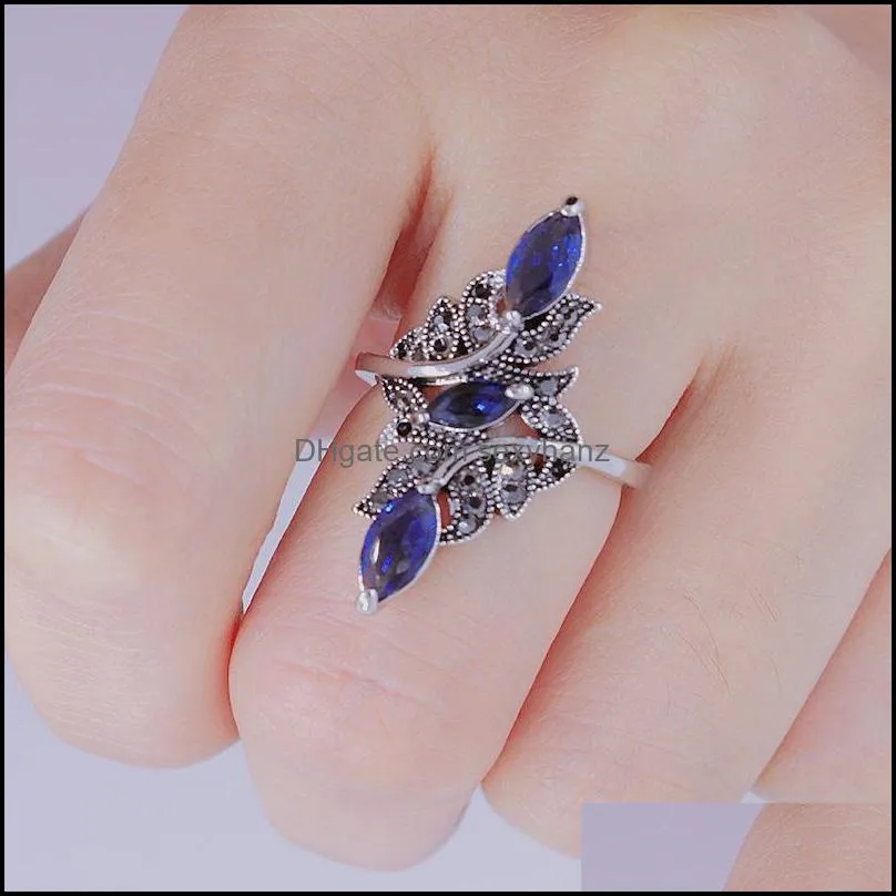 Popular Fashion Ladies Faceted Blue Zircon Prom Ring, Exquisite Retro Engagement Wedding Female Ring Jewelry