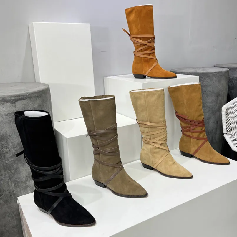 2022 Cowboy Fahsion Boots Designer Womens Martin Desert Boot Botas de inverno Botas Cashmere Straps 100% Real Leather 5Color Medal Solas pesadas no398