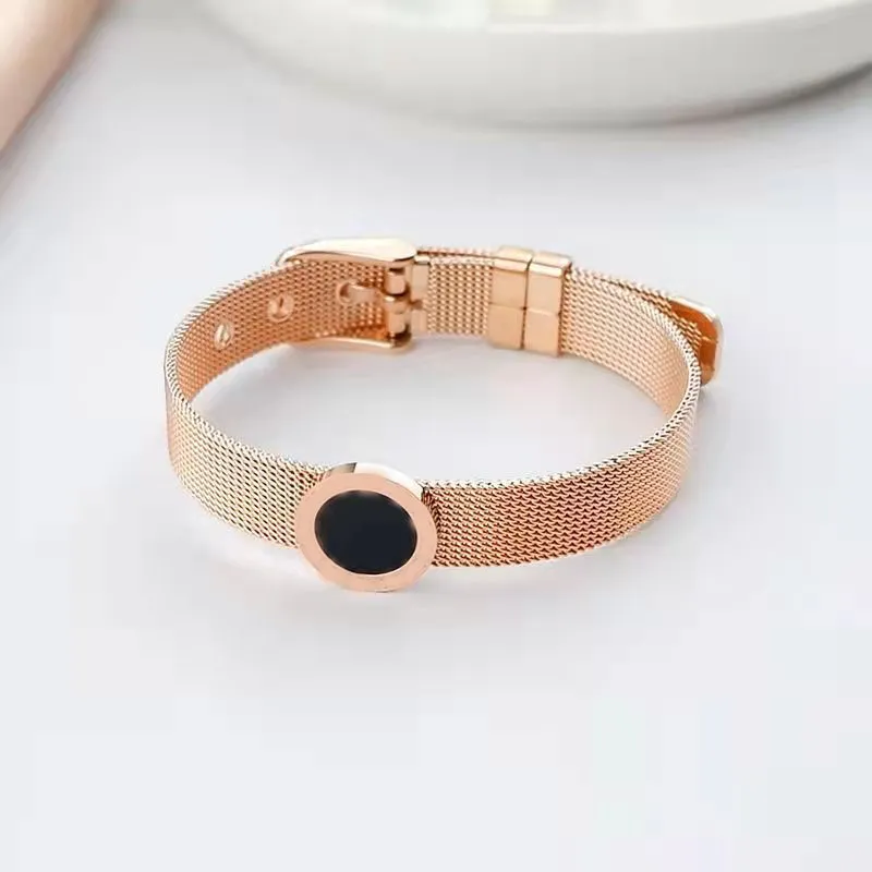 Bracciale a fascia romana di alta qualità di design Bracciale hip-hop da uomo e da donna in acciaio al titanio, bracciale in oro rosa non sbiadito