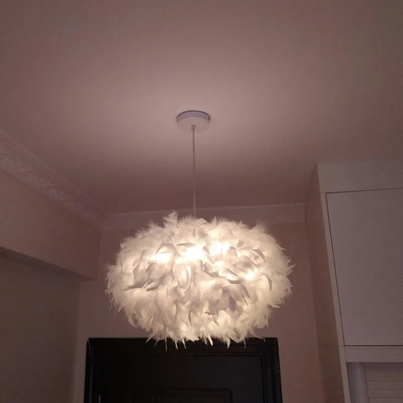 مصابيح قلادة أضواء الريش الحديثة مصباح مصباح غرفة نوم ديكور غرفة المعيش