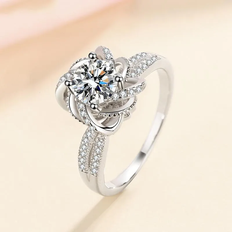 Cluster Rings Hollow Flower Sona Diamond Ring 925 Sterling Silver Engagement Wedding Band voor vrouwen Bridal Party Moissanite Jewelry Cluster