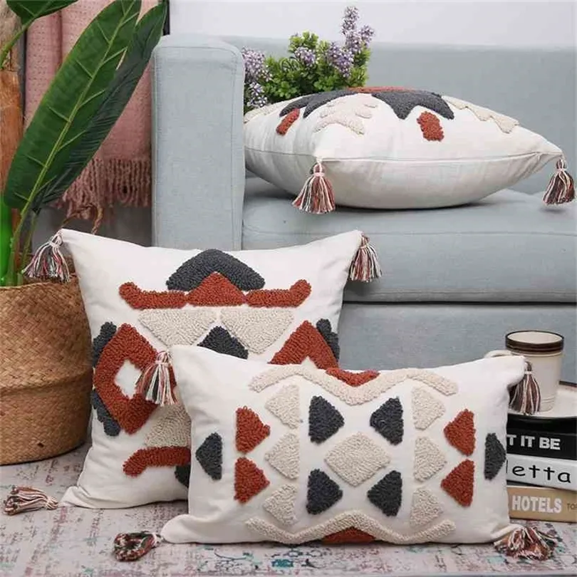 Decoration Pillow Case Cover 30x50cm/45cmx45cm Cushion cover Tassles Ethnic Gemometric Embroidery Boho Style for Living Room Bed Room 210401