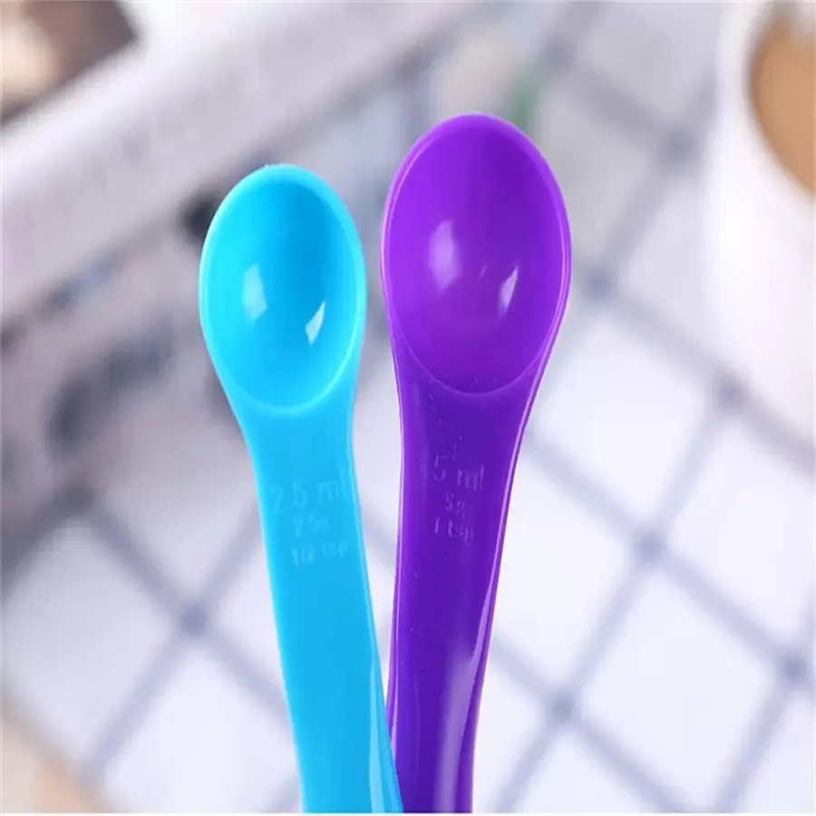 Spot colorful thickened measuring spoon hanging ring five-piece plastic baking utensils double-scale measuring milk powder seasoning spoon