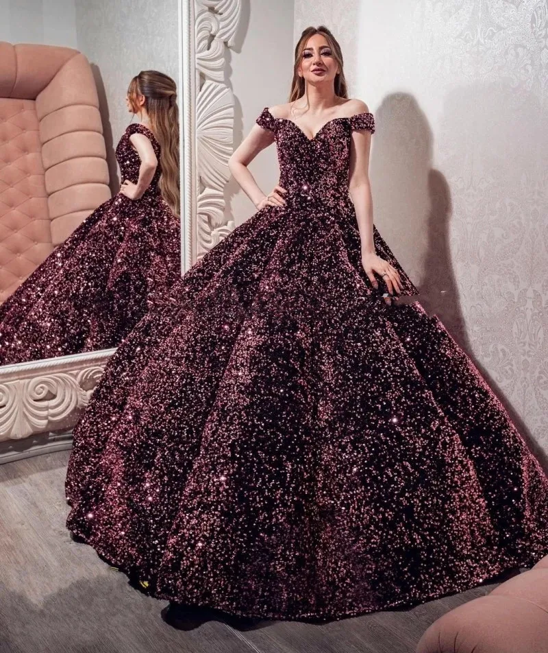 Abiti da sera Quinceanera Ball Gown 2022 Sexy paillettes uva con spalle scoperte gonna arricciata abiti da ballo formali abito con paillettes Soiree De Mariage s