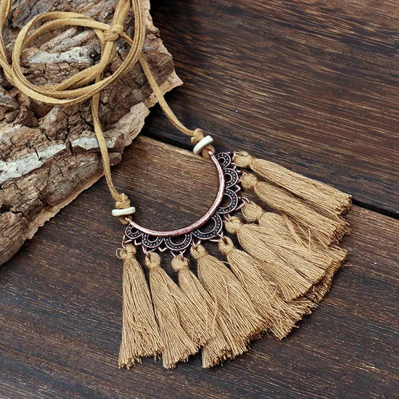 Pendanthalsband Boho Style 2022 Tasselhalsband Kvinnor Fashion Jewelry Rope Chain Choker Fall och vintertröja Juvelrypendant