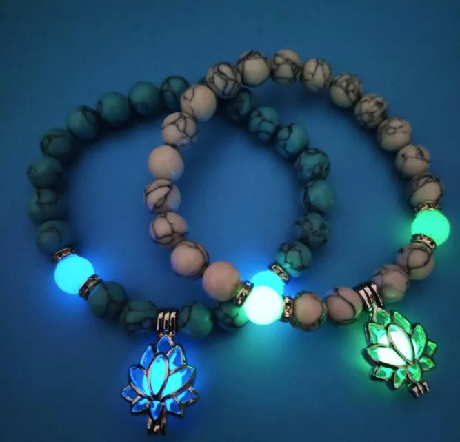 Bracelete frisado de pedra natural ioga cura brilho luminoso no charme de lótus escuro bracelete para homens mulheres oração budismo gc946