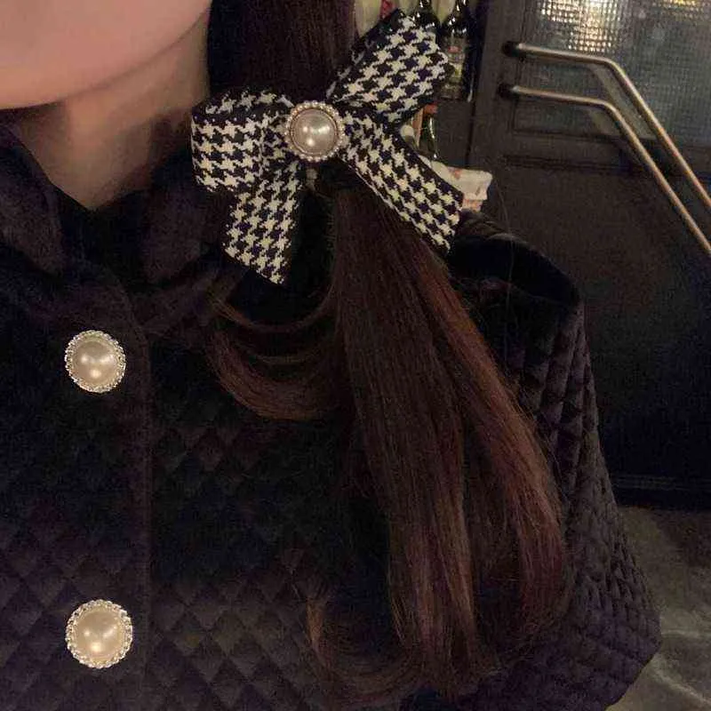 2 PC Klasyczna krata elastyczna kokardka z perłowymi włosami Koreańskie opaski do włosów Kobiety Dziewczyny Liny Koreańskie Akcesoria Gum Scrunchies AA220323