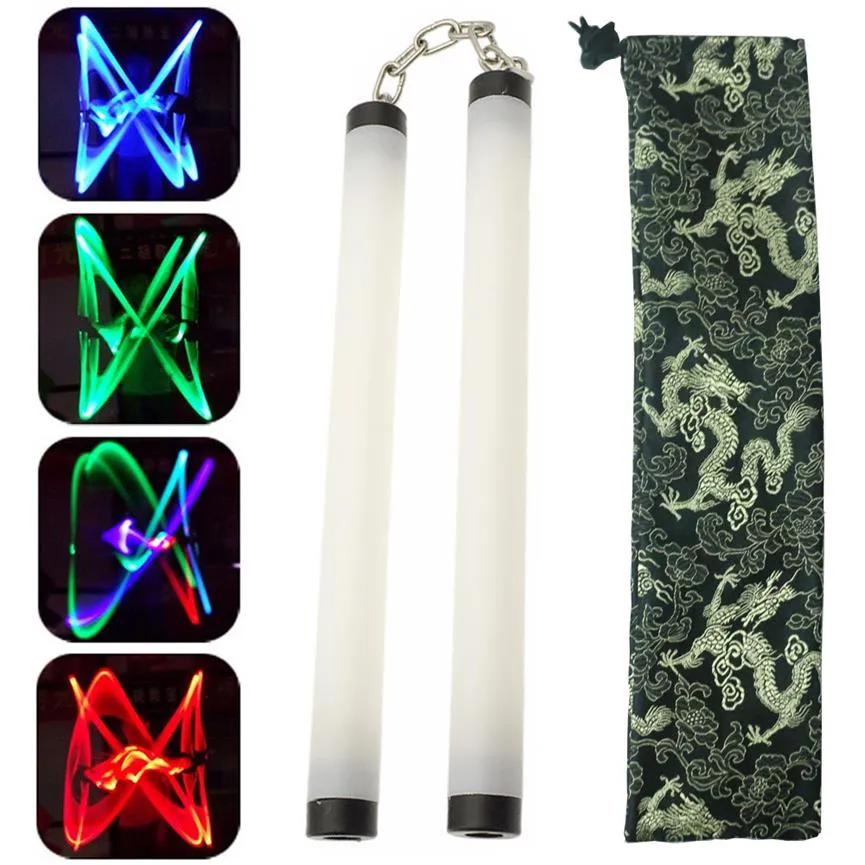 Kleurrijke Led Lamp Licht Nunchakus Nunchucks Gloeiende Stok Trainning Praktijk Prestaties Vechtsporten Kong Fu Kids Speelgoed Geschenken Stage305I