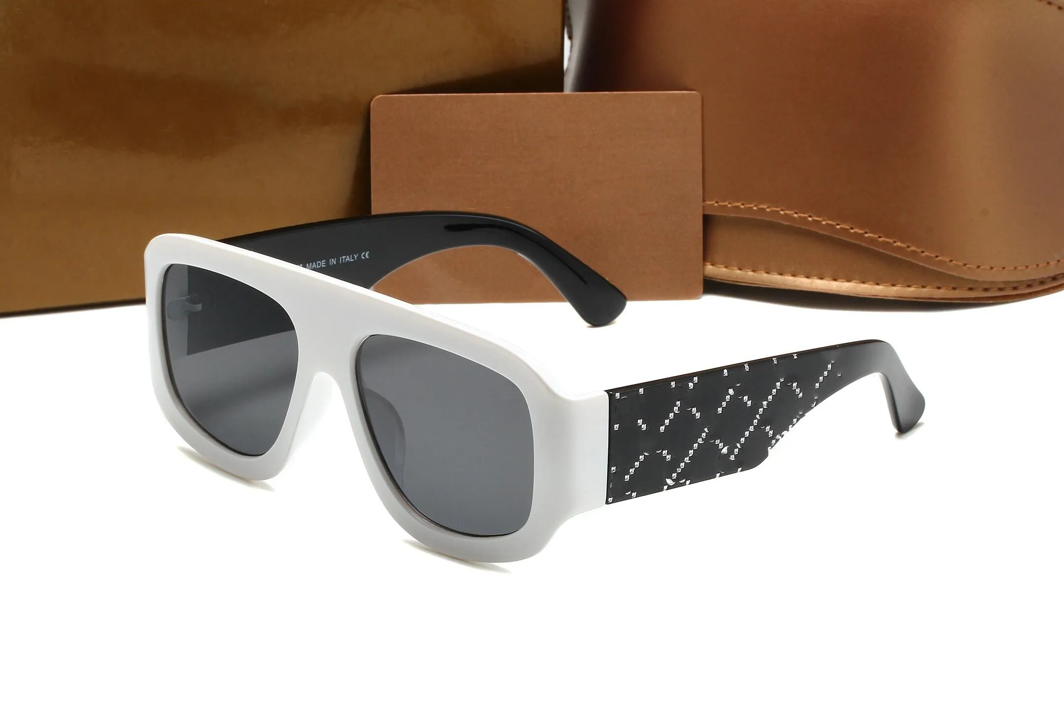 Lunettes De Soleil Femme Vintage - Monture Pleine Créateur DJXFZLO - Luxe - Neuf Avec étiquettes