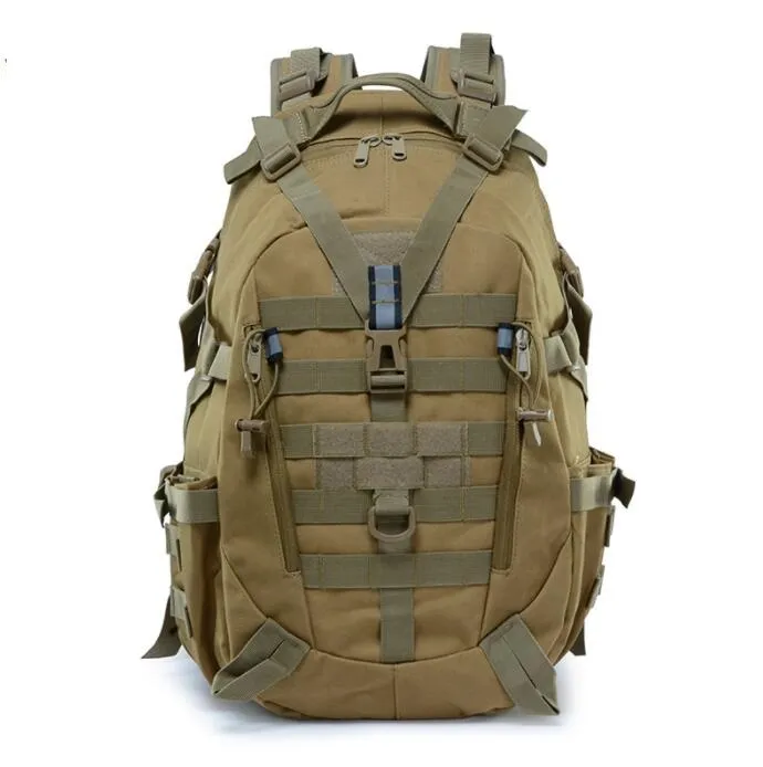 Bolsas táticas de bolsas multifuncionais de camuflagem de camuflagem de camuflagem de agressão tática de grande capacidade Bolsa portátil portátil Bolsa de saco multiuso mochila durável