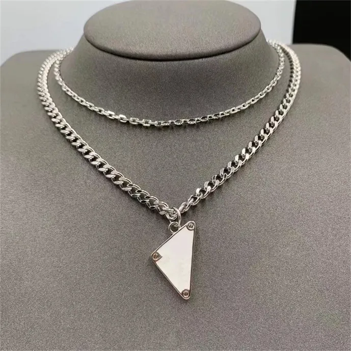 2022 Inverted Triangle Designer Necklace Womens Luxury Jewelry Silver Black Pendants High End Italy Design Jewelry For Men Fashion Thick Chain Christmas Gifts