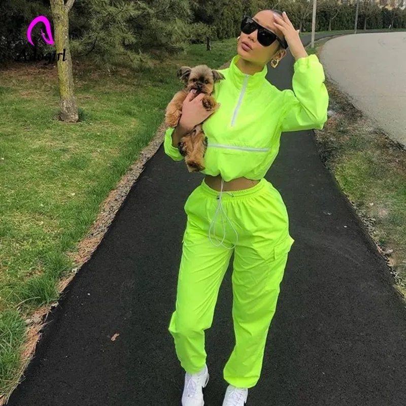 NEON GREEN 2019 Women Zip Turtleneck Long Sleeve Hooded and Jogging Pants Suits Set Sportwear Tracksuit 복장 CX220427