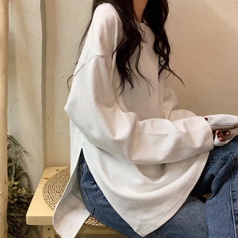 Harajuku camiseta longa camiseta primavera outono de camiseta simples de grandes dimensões para mulheres tshirts goth split split preto tampas de manga longa preta 220813
