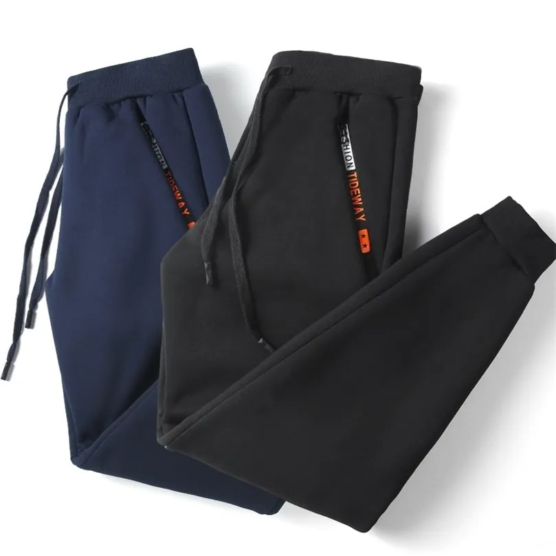 Pantaloni ispessiti in cashmere da uomo Pantaloni sportivi in cashmere di agnello invernale per uomo Pantaloni sportivi comodi Pantaloni da jogging caldi casual da uomo 220509