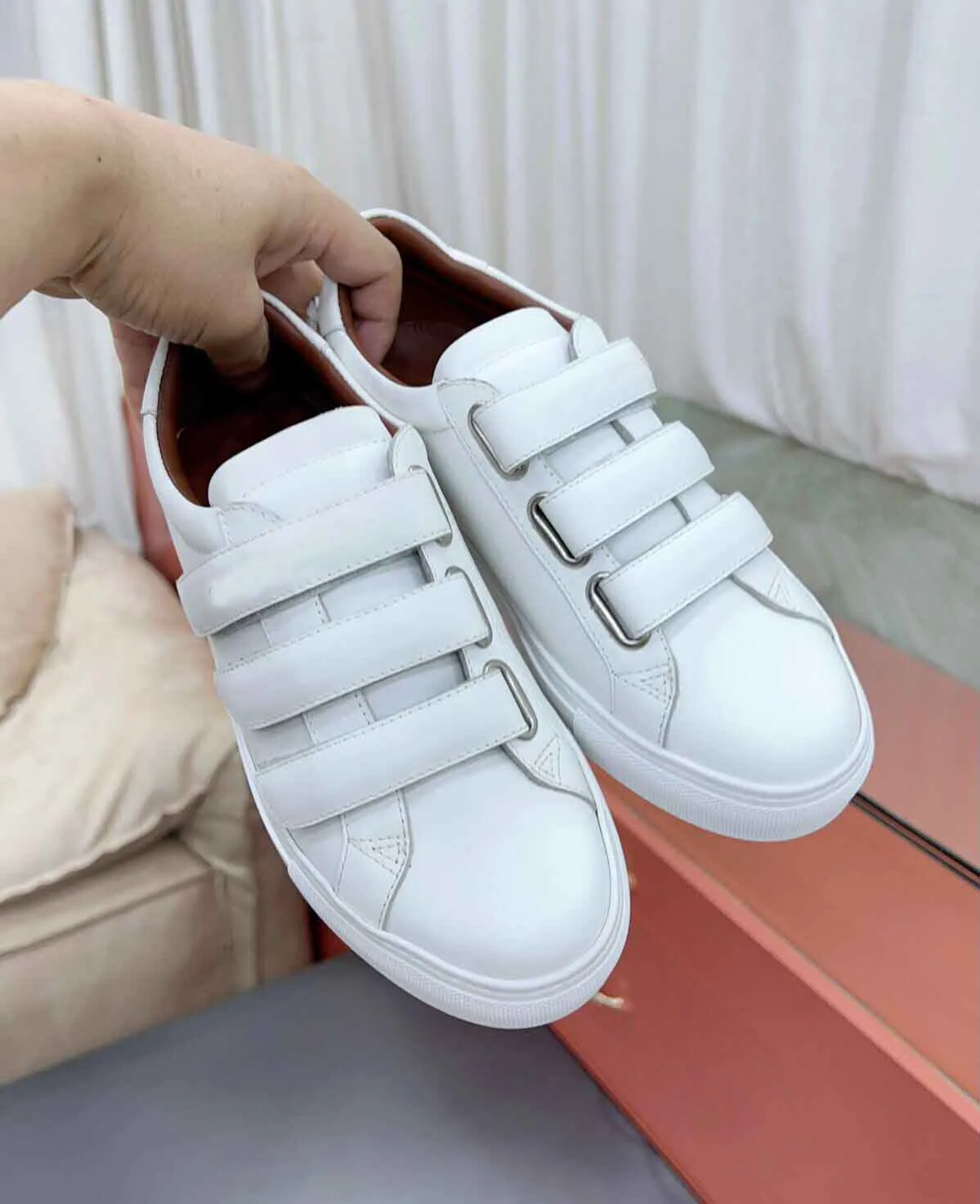 Популярный дизайнер-липучка Urban Cools Sneakers Shose Runner Slip на белом черном кожи.