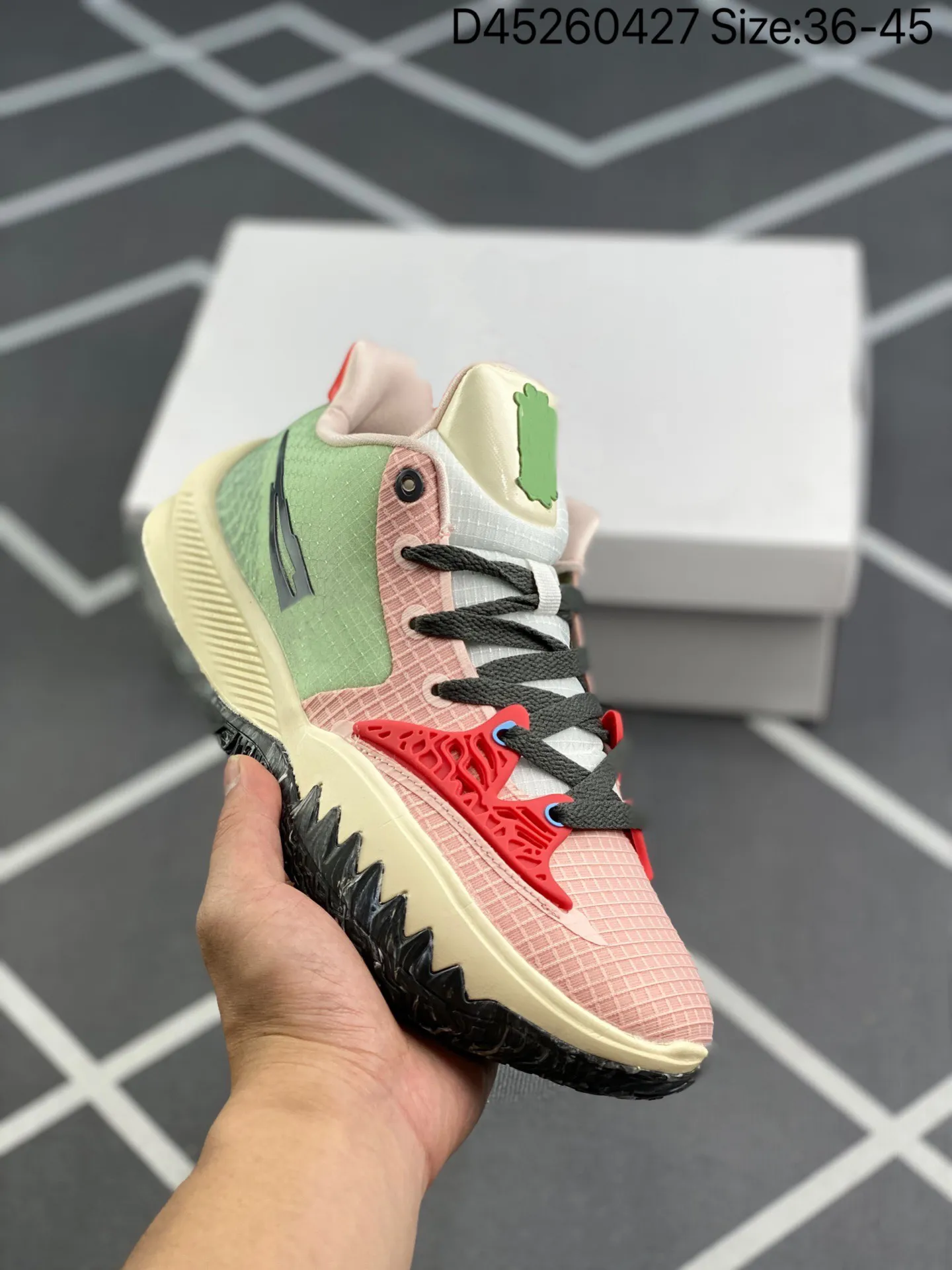 Kyrie 5 casual top