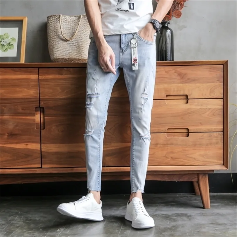 Biker Jeans Men Korean Slim Fit Jeans Stretch Men Clothes Fashion Ripped Jeans Men Denim Pants Ankle Length 34-28 201128