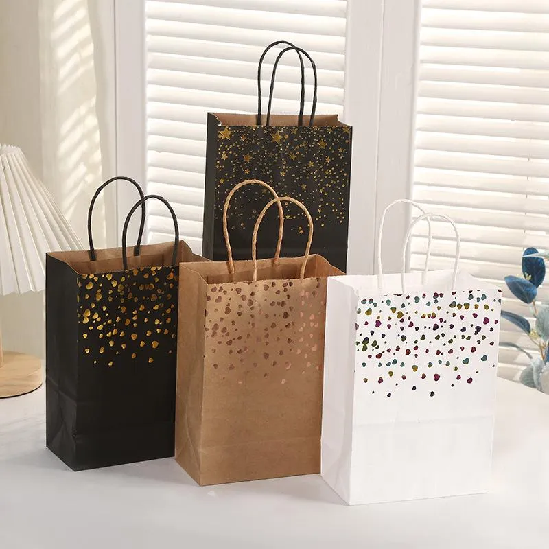 Cadeau cadeau 8pcs / pack estampage petits sacs en papier étoiles emballage de fête de vacances shopping sacs kraft cadeau