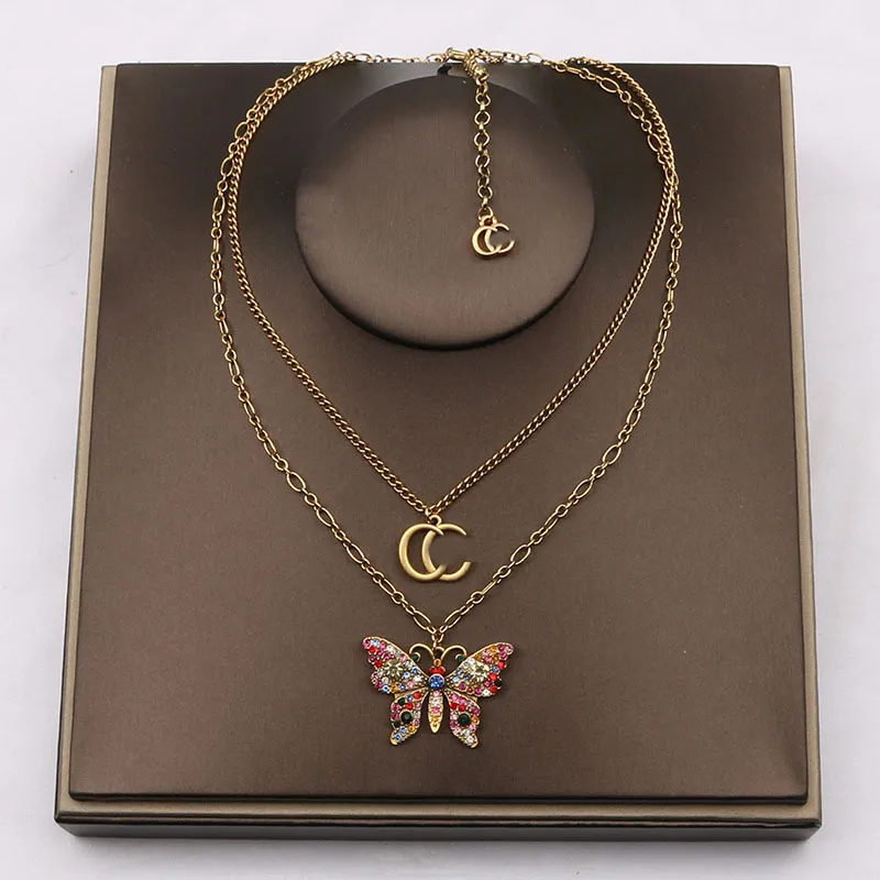 Designer Double Letter Pendant Necklaces Gold Plated Butterfly Crysatl Pearl Rhinestone Sweater Necklace for Women Wedding Party Jewerlry Accessories