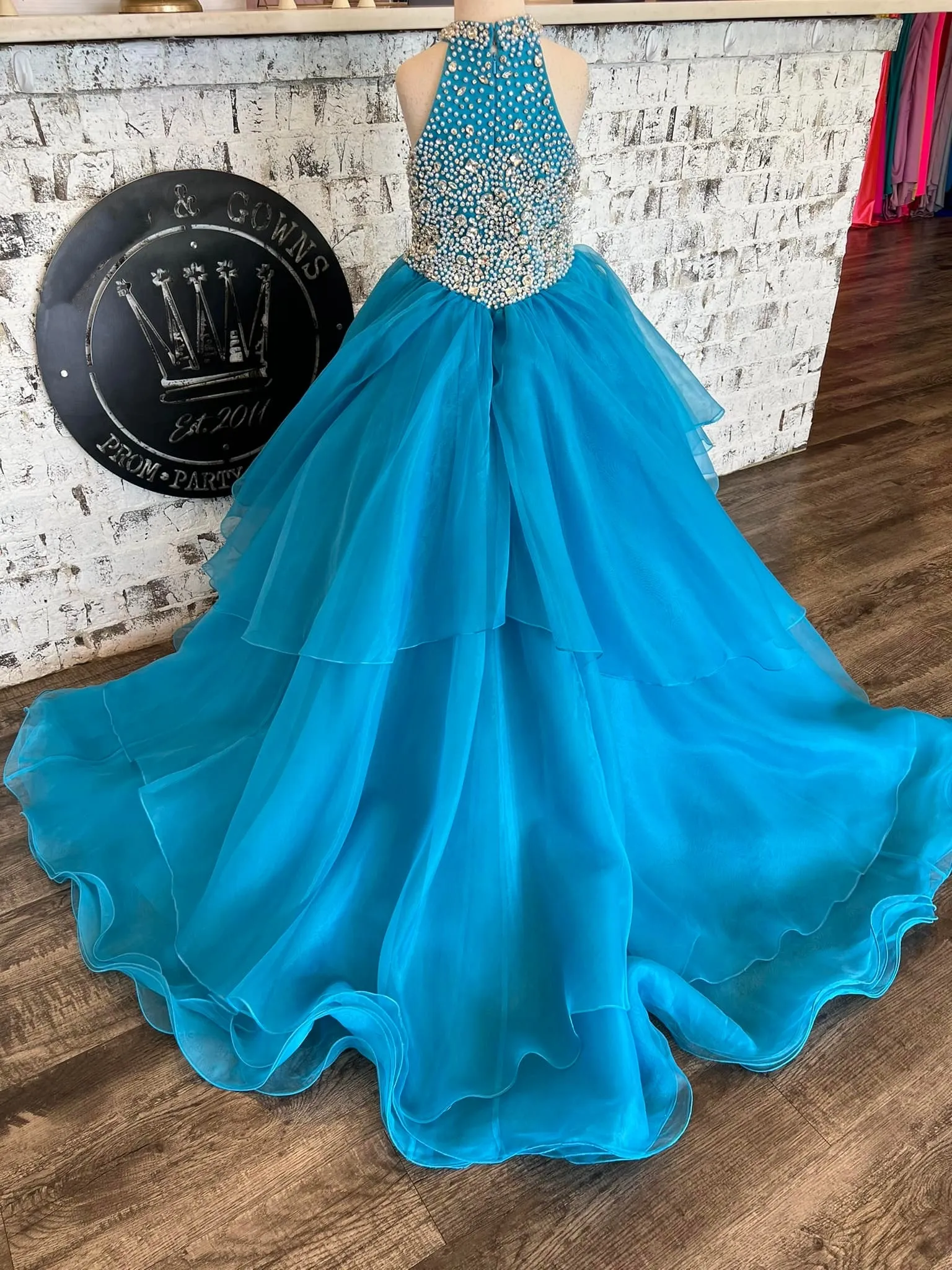 Halter Girl Pageant Robe 2023 Ballgown Cristaux Perles Organza Enfants Anniversaire Robe De Fête Formelle Enfant Ados Préadolescent Petite Miss 7460046