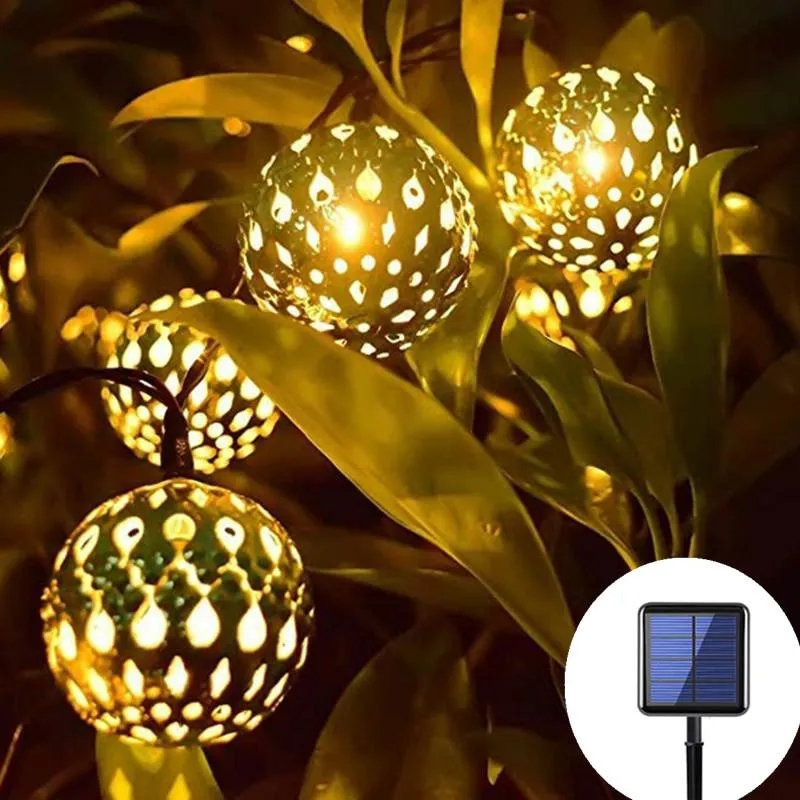 Strängar LED -lampor Fairy Hollow Out Metal Ball Garden Outdoor Garland Street Solar Light Christmas Lightsled