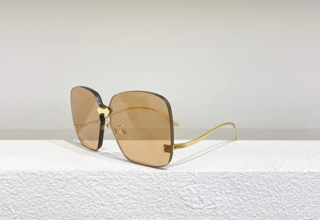 الجملة العلامة التجارية تصميم النظارات الشمسية السيدات رجالي مصمم جودة عالية أزياء معدنية المتضخم النظارات الشمسية الرجعية النساء الرجال UV400 GG0352S