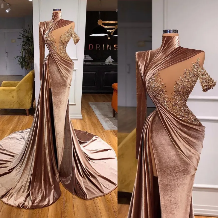 Yeni 2022 Elegant Velvet Denizkızı Prom Elbiseler Uzun Kollu Kapak Sapıkları Yan Bölünmüş Kadınlar Pageant Akşam Elbisesi