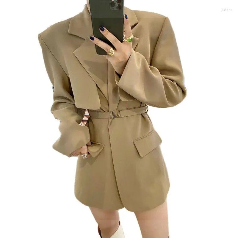 女性のスーツブレイザーズ気質ビンテージフルスリーブレディーススーツ女性用エレガントなベルトロングブラックファムル2022年ブレザー