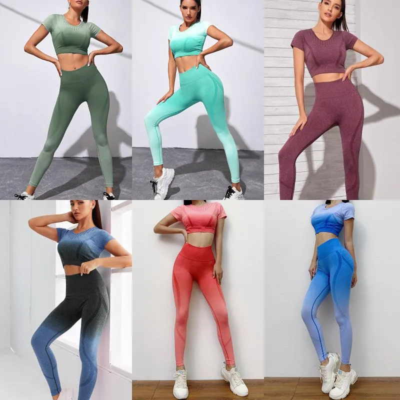 Completo da yoga Abbigliamento fitness da donna Colori sfumati T-shirt corta T-shirt sportiva Leggings da palestra Set senza cuciture per donnaYoga