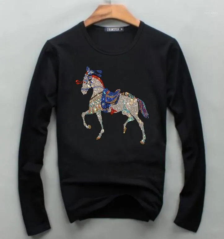 Men's T-Shirts 2022 Fashion Men Long Tshirts Rhinestones Horse Clothes Streetwear Casual Slim Fit Oversized Man