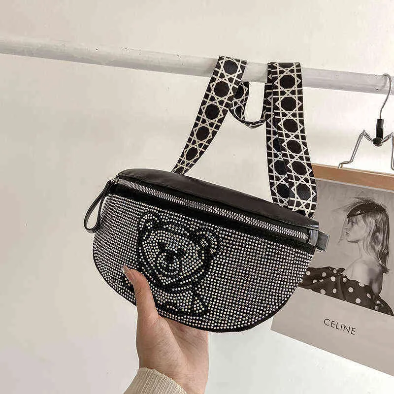 Street Photography Fashion Fresh belt Bag Women Chain Messenger Fashion Letter Rhinestone Chest Bag Waist Bag 220712