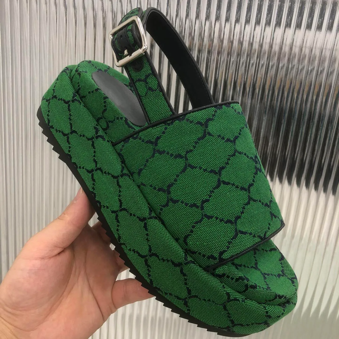 2022 new Fashion G Women Sandals Slippers Designer Luxury Flat Heels Herringbone Slippers Back Strap Embroidered Platform Rubber Sandal Leather Tops 35-40 us 4-9