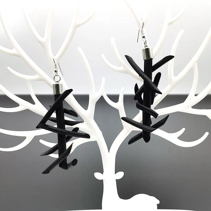 Dangle Chandelier ydydbz 2022 Long arocrings Women's Rrop Black Rubber Jewelry Gothic Handmade Enring Fashion Associat