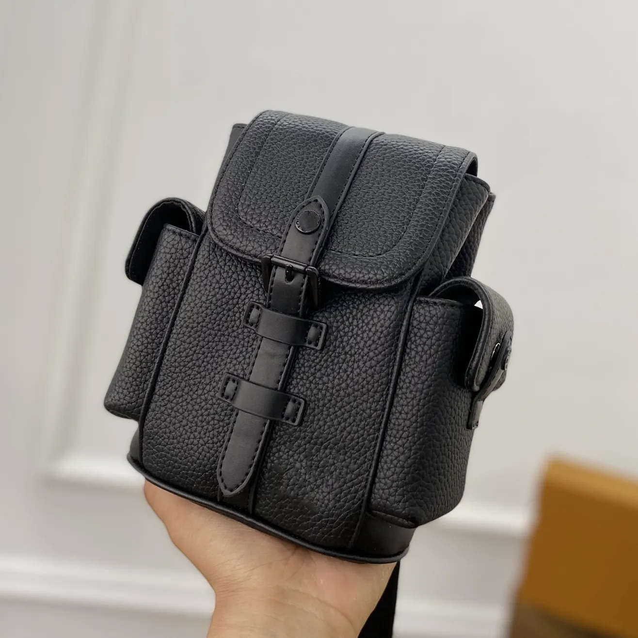 Mini Cross Body Bag Fanny Pack Bumbags Wallet Men's Shoulder Bags 6 Färger Högkvalitativ läder Tote Clutch Letter Print Design
