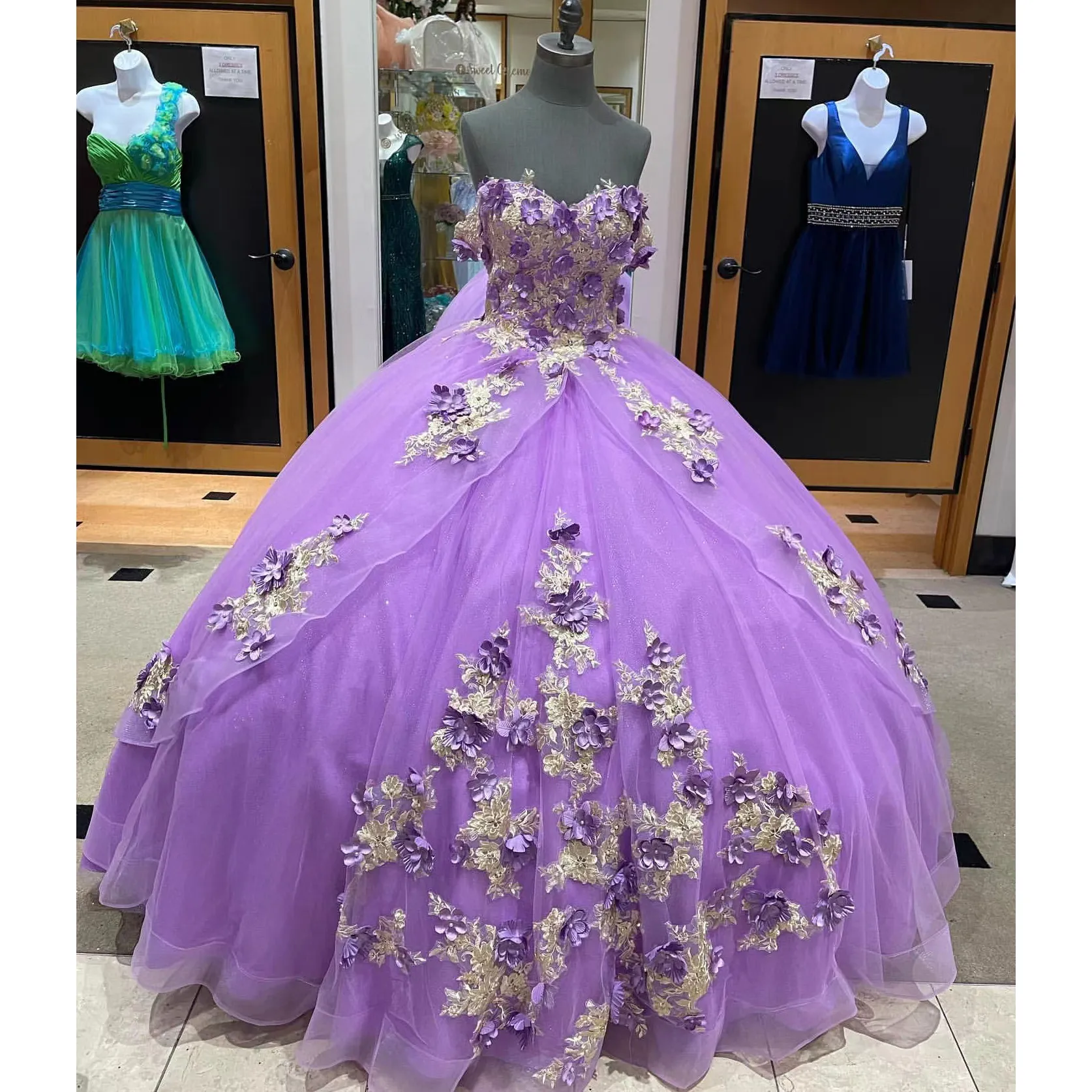 Robes de Quinceanera violet clair, robe de bal, douce, 16 ans, avec des appliques bouffantes, perles, robe de bal, nouvelle collection, 2022