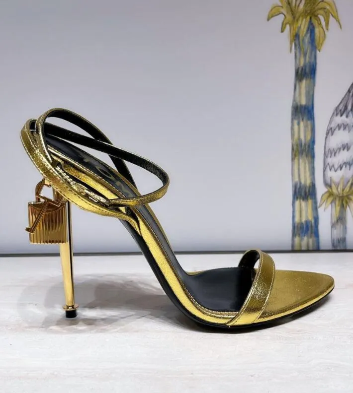 Damen-Sandale Queen POP Heels, Tom-Heel-Sandalen mit Vorhängeschloss, hochhackige Luxus-Designer-Pumps mit hohen Absätzen, nackte Pumps aus goldenem Nappa-Echtleder, Top-Marken-Pumps