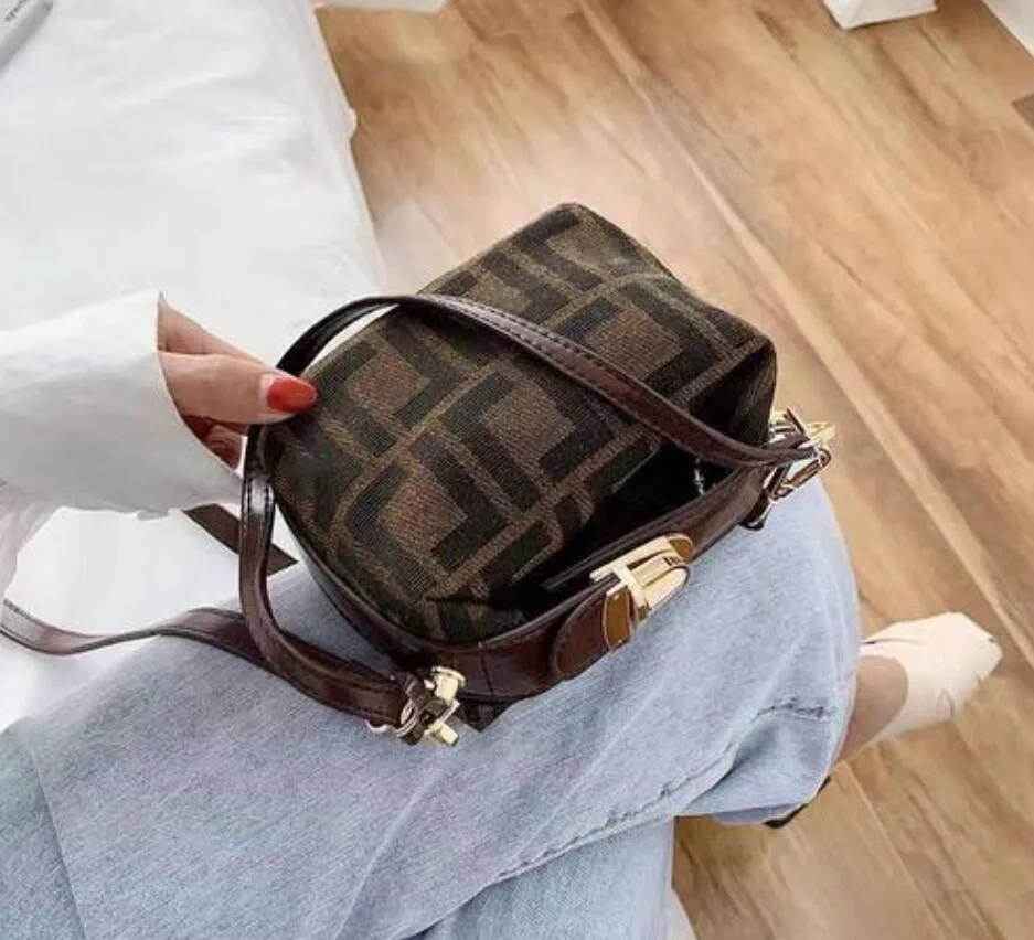 Vintage bags online clearance